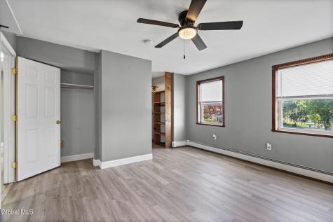 1037 Helen Street Schenectady NY 12303