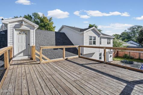 1037 Helen Street Schenectady NY 12303