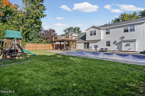 1037 Helen Street Schenectady NY 12303