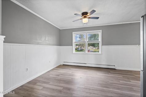1037 Helen Street Schenectady NY 12303