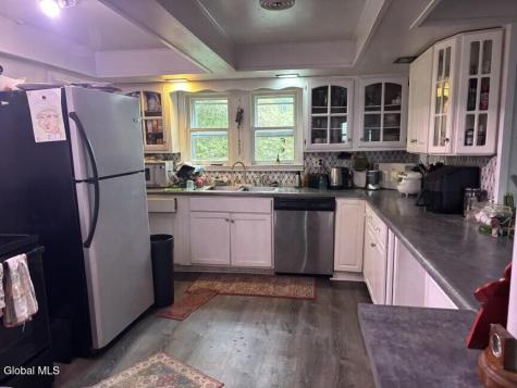 9287 Ny-66 Averill Park NY 12018
