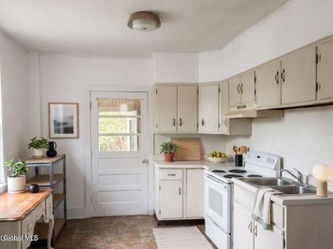 9287 Ny-66 Averill Park NY 12018