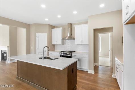 4 Clover Leaf Drive Halfmoon NY 12065