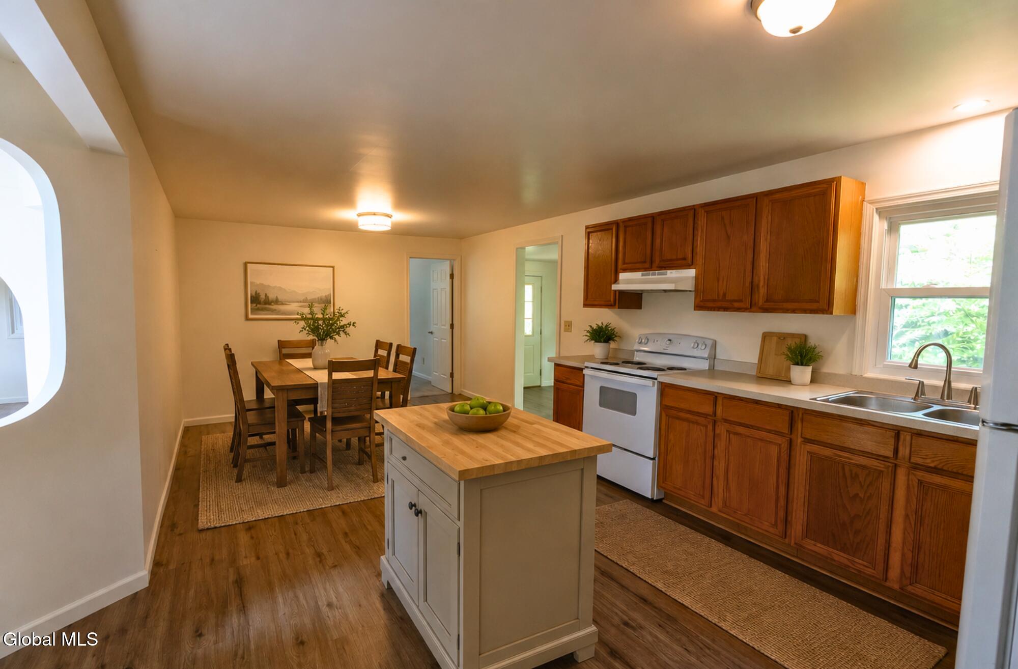 6345 Ny-9n Hadley NY 12835