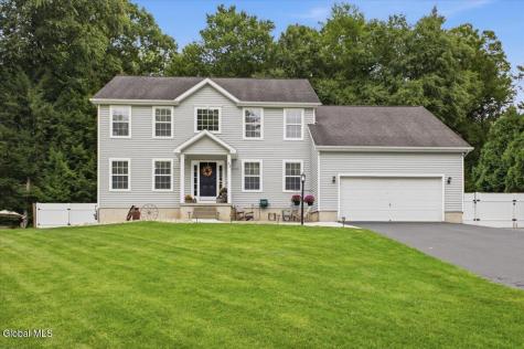 22 Timbira Drive Gansevoort NY 12831