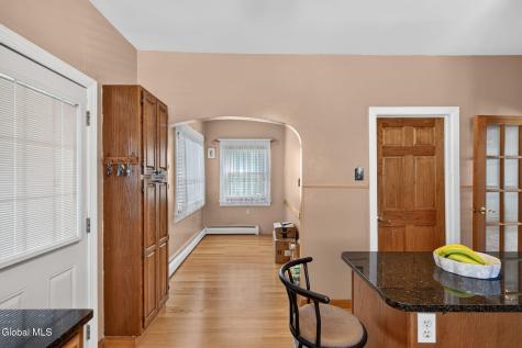 17 Osborne Road Colonie NY 12205