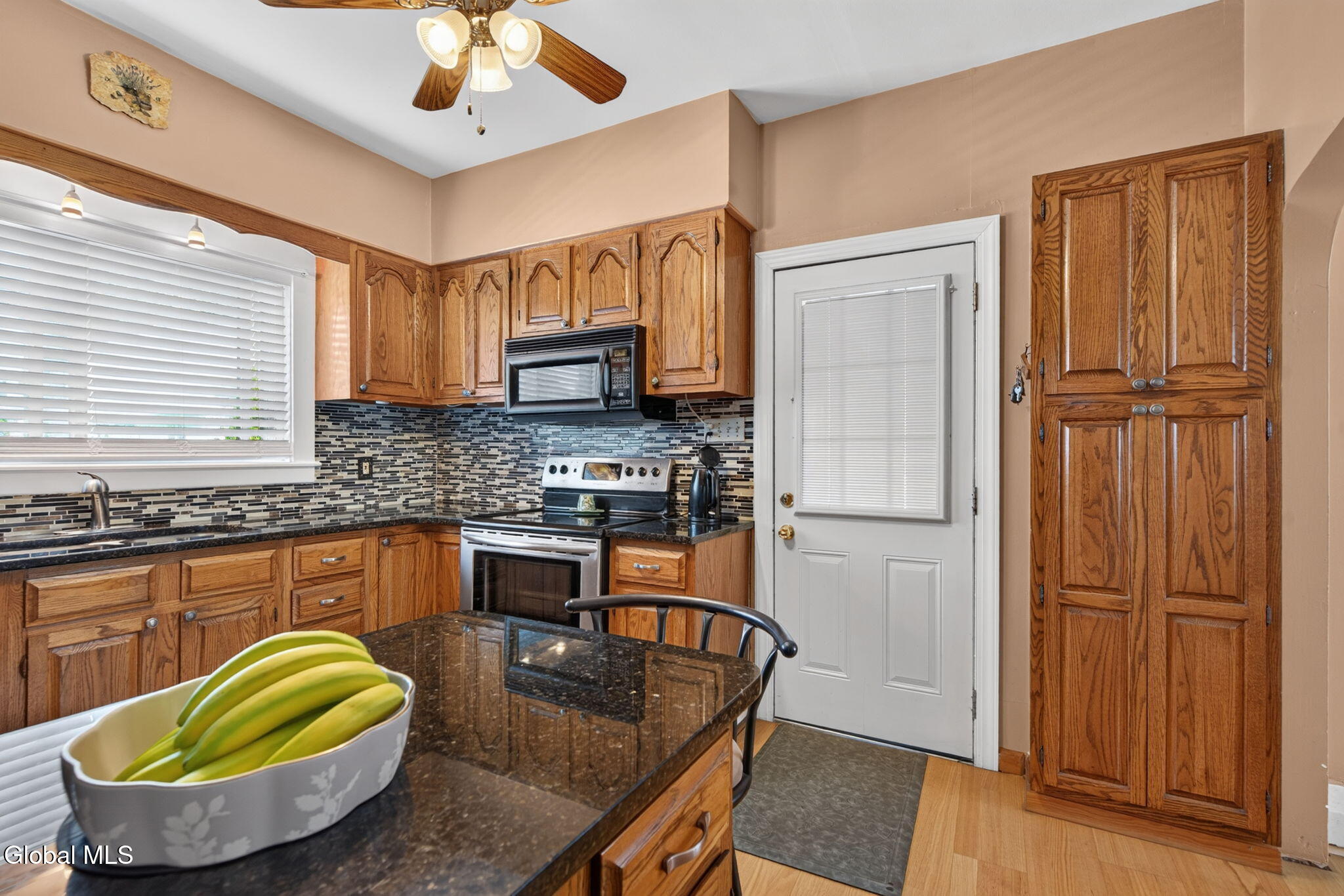 17 Osborne Road Colonie NY 12205