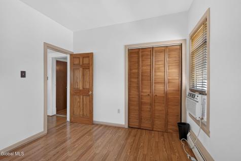 17 Osborne Road Colonie NY 12205