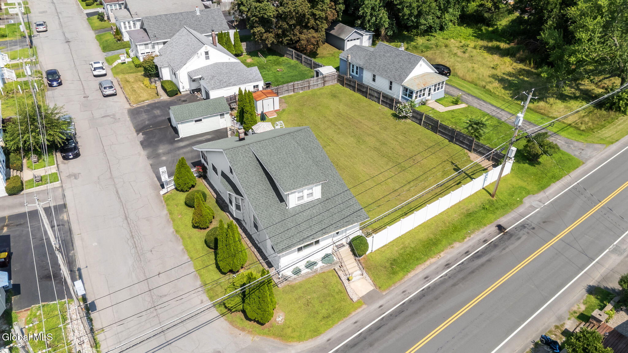 17 Osborne Road Colonie NY 12205