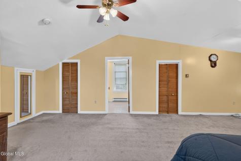 17 Osborne Road Colonie NY 12205