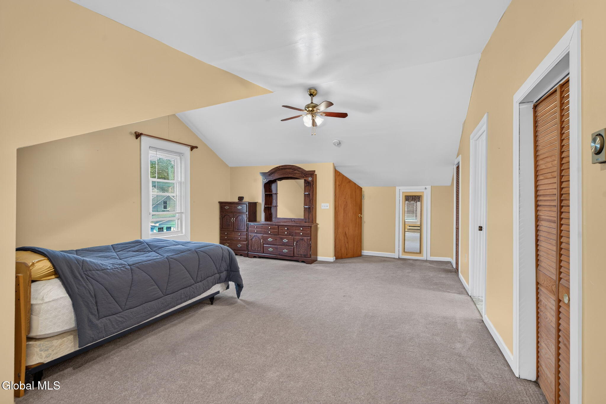 17 Osborne Road Colonie NY 12205