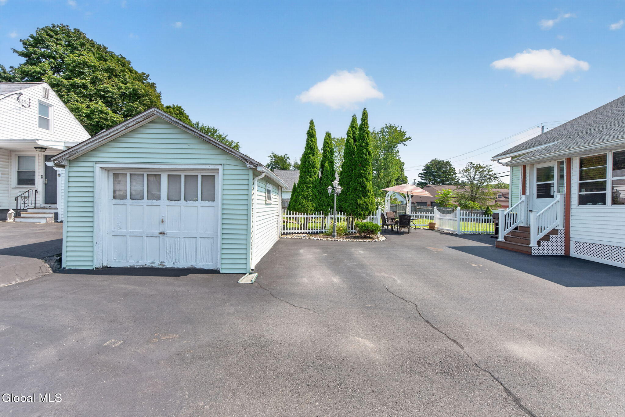 17 Osborne Road Colonie NY 12205