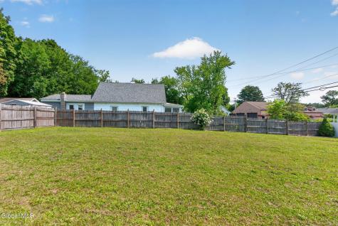 17 Osborne Road Colonie NY 12205