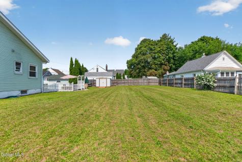 17 Osborne Road Colonie NY 12205