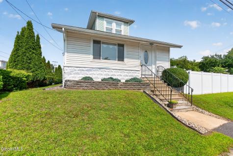 17 Osborne Road Colonie NY 12205