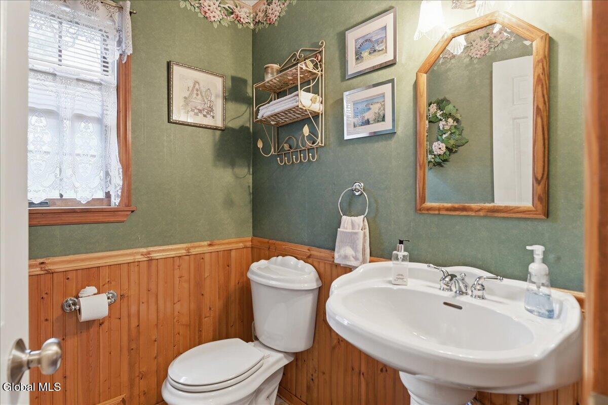 6 Maple Court Gansevoort NY 12831
