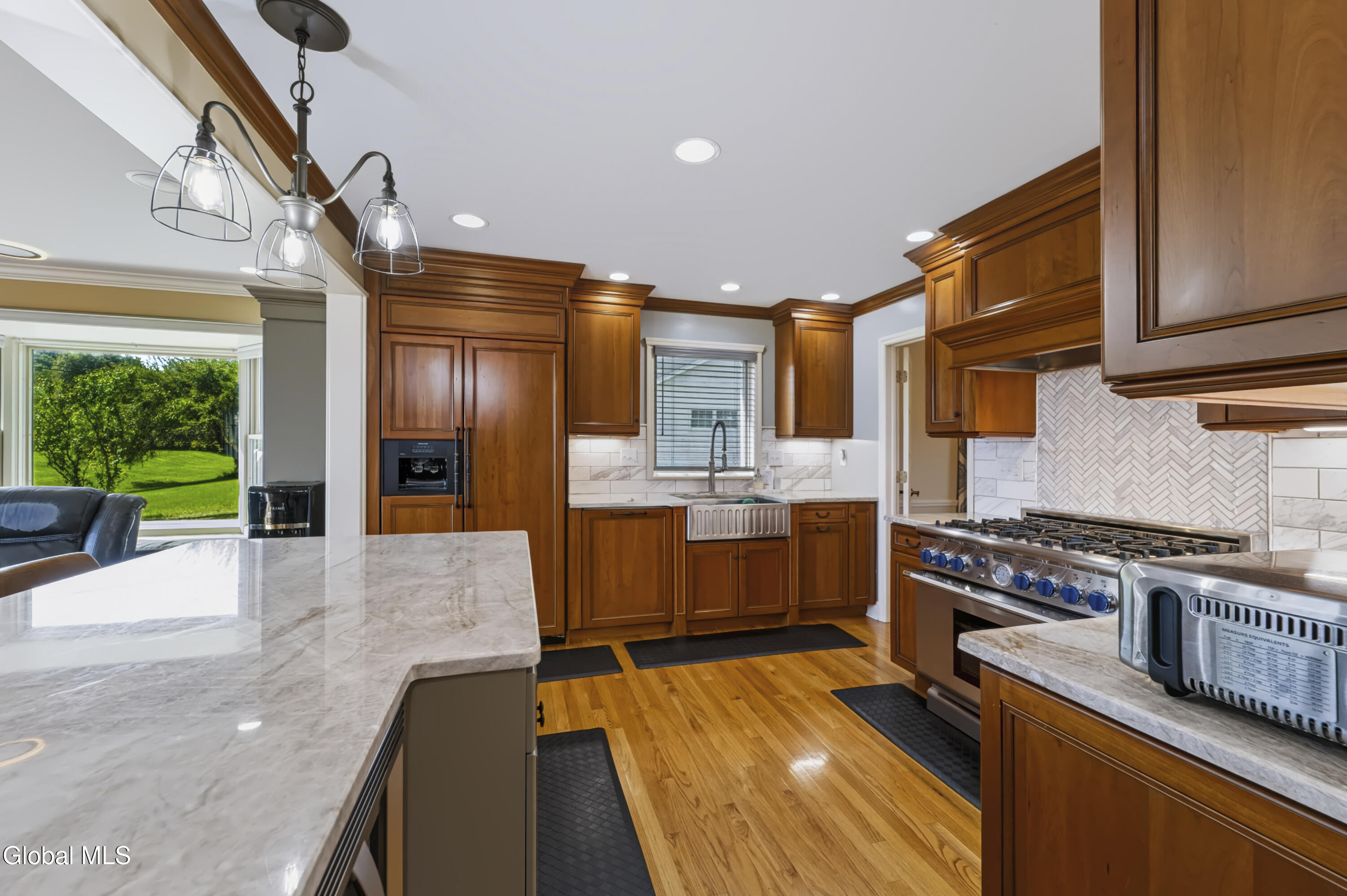 1092 Merlin Drive Niskayuna NY 12309