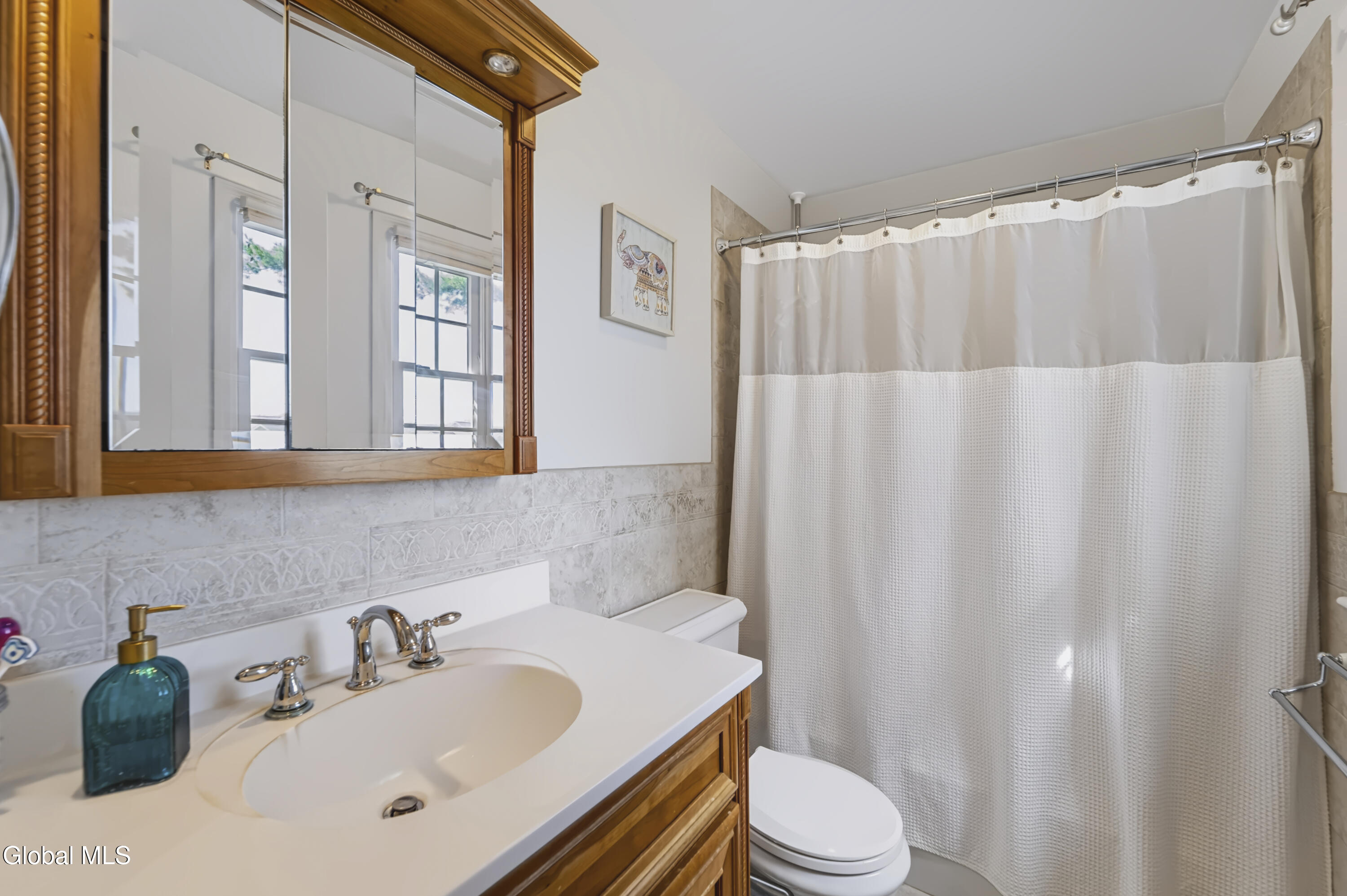 1092 Merlin Drive Niskayuna NY 12309
