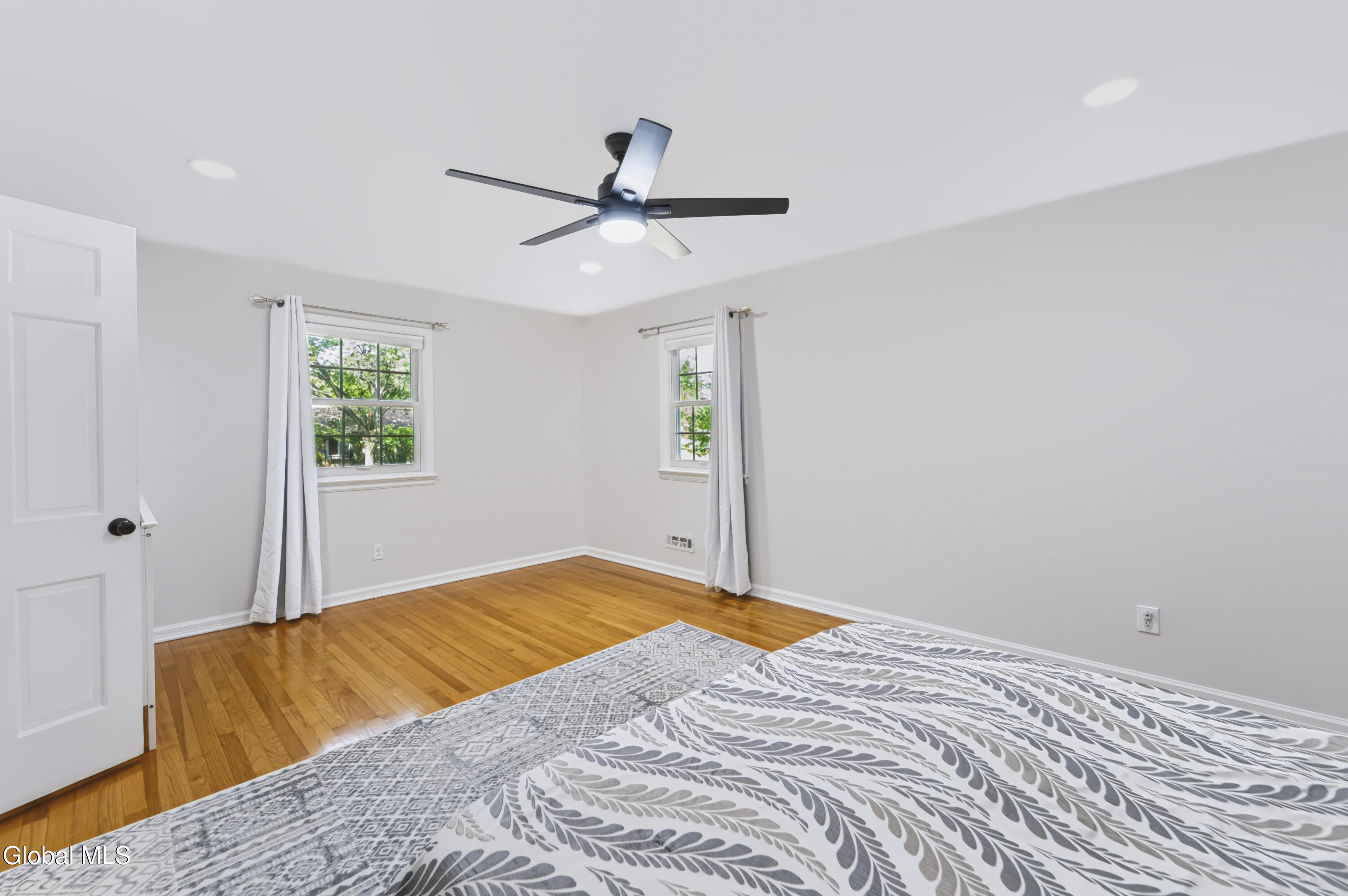 1092 Merlin Drive Niskayuna NY 12309