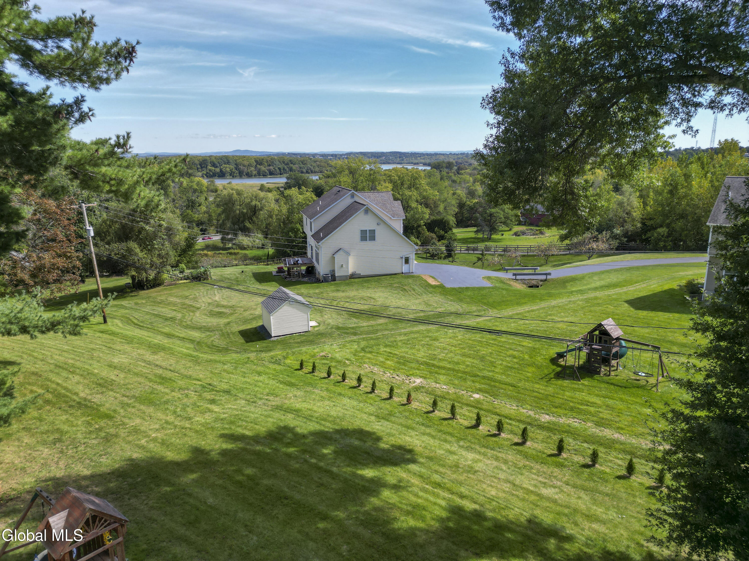 1092 Merlin Drive Niskayuna NY 12309