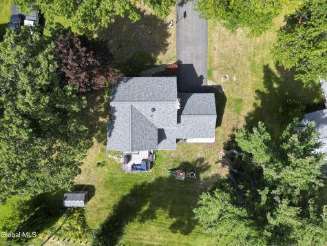 1092 Merlin Drive Niskayuna NY 12309