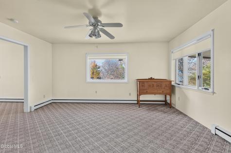 5873 Veeder Road Slingerlands NY 12159