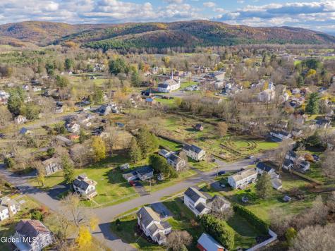 22 Washington Street Cambridge NY 12816