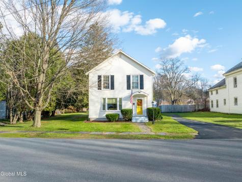 22 Washington Street Cambridge NY 12816