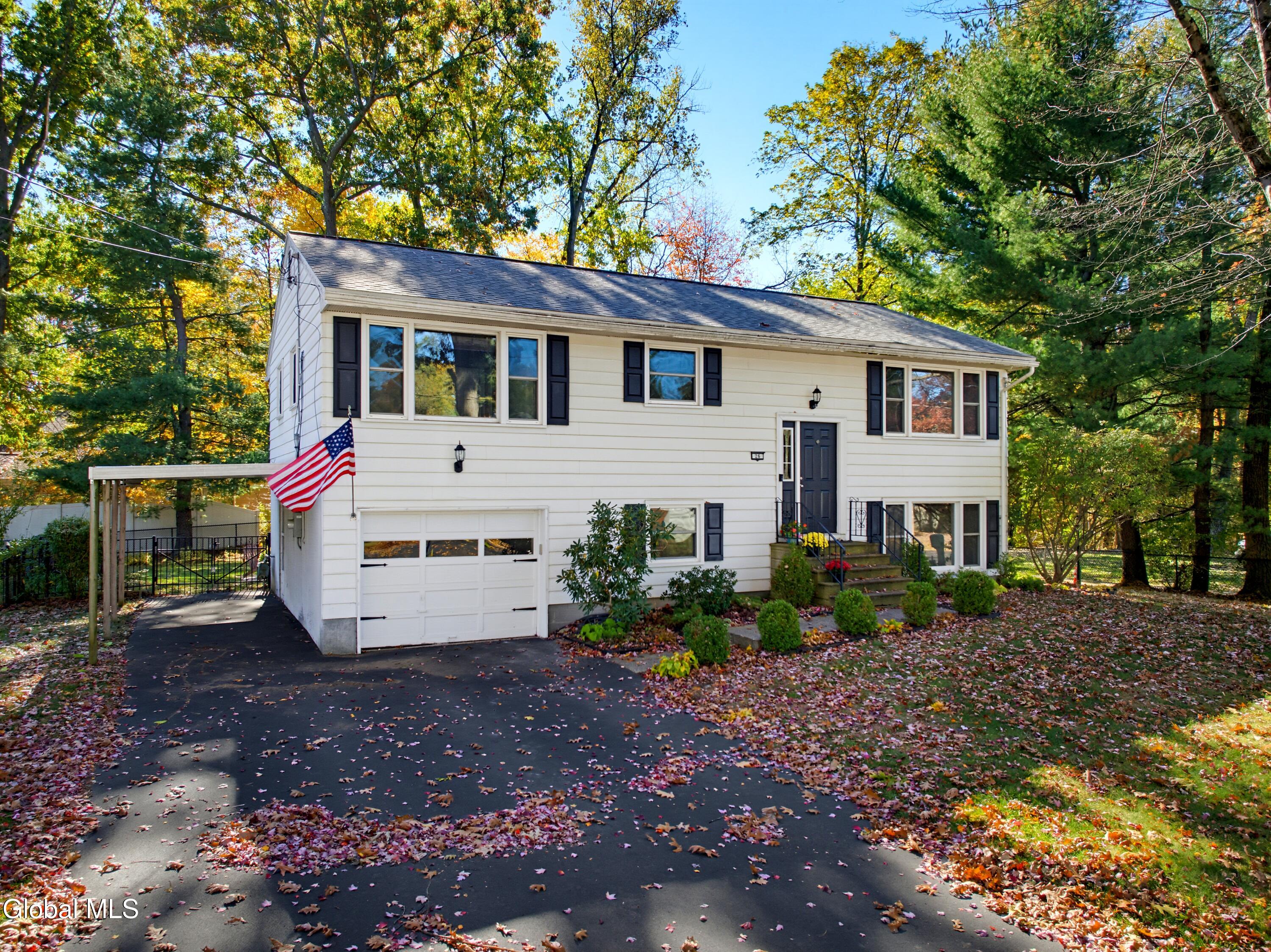 26 S Royal Drive Albany NY 12205