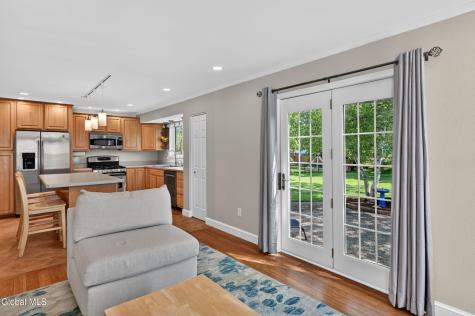 504 Nathaniel Drive Schenectady NY 12303
