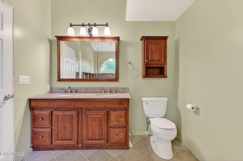 504 Nathaniel Drive Schenectady NY 12303