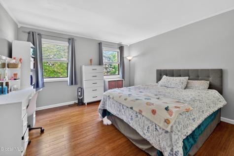 504 Nathaniel Drive Schenectady NY 12303