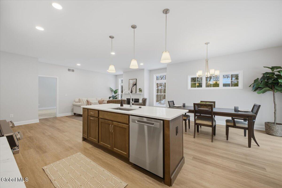 14 Wellington Court Clifton Park NY 12065