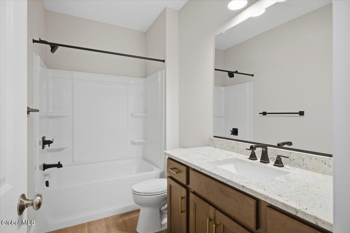 14 Wellington Court Clifton Park NY 12065