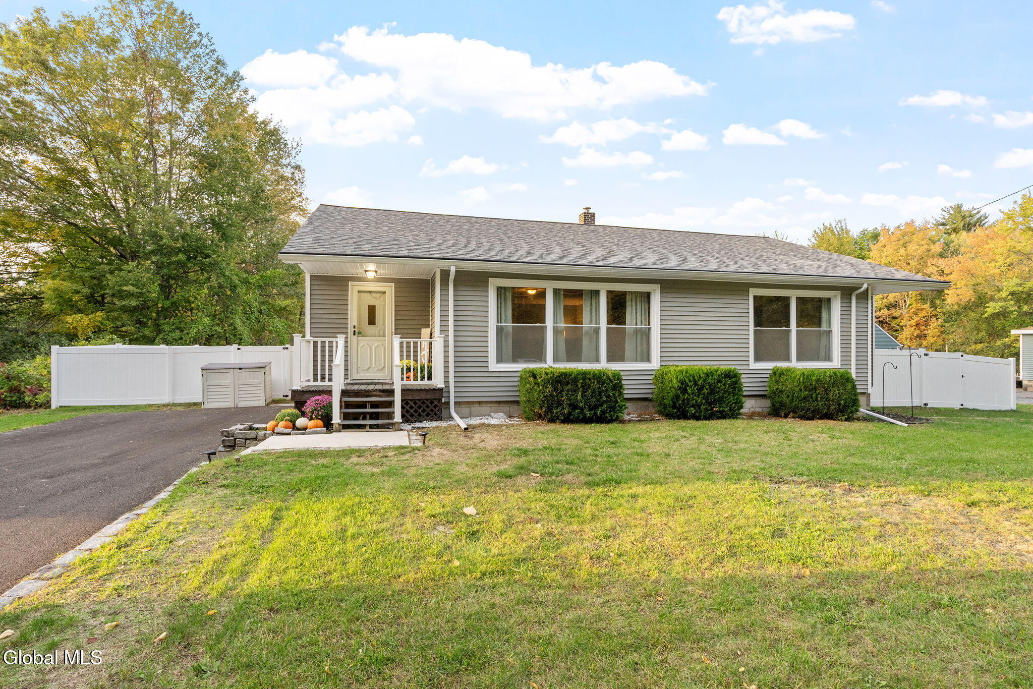 160 Clamsteam Road Halfmoon NY 12065