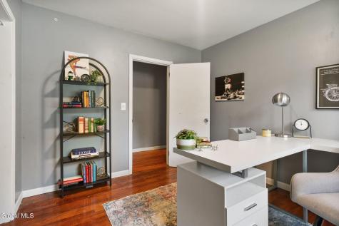 160 Clamsteam Road Halfmoon NY 12065