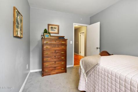 160 Clamsteam Road Halfmoon NY 12065