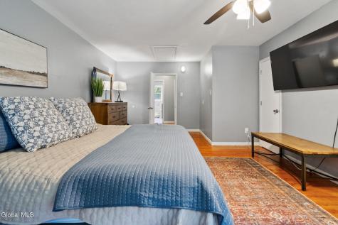 160 Clamsteam Road Halfmoon NY 12065