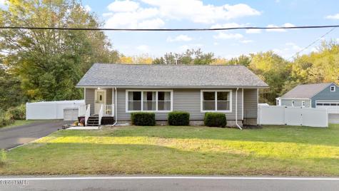 160 Clamsteam Road Halfmoon NY 12065
