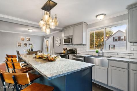 160 Clamsteam Road Halfmoon NY 12065