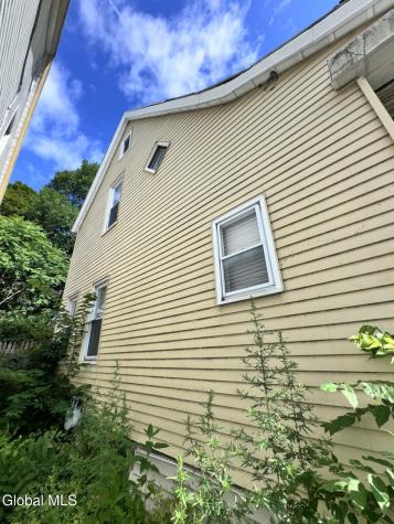 15 Grotto Court Watervliet NY 12189