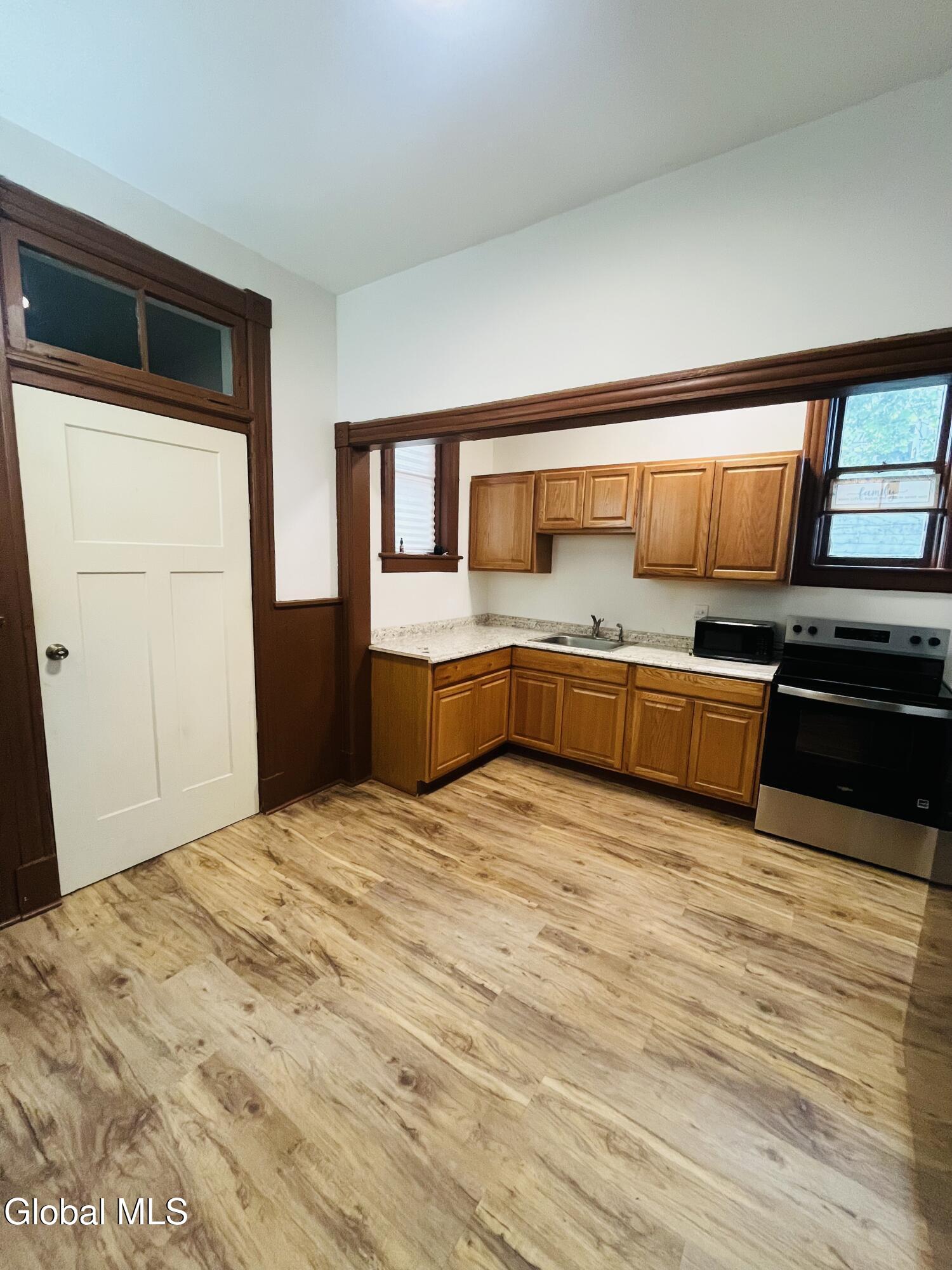 391 Orange Street Albany NY 12206