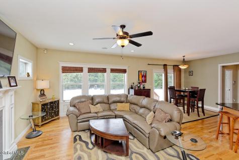 24 Dean Thomas Way Queensbury NY 12804