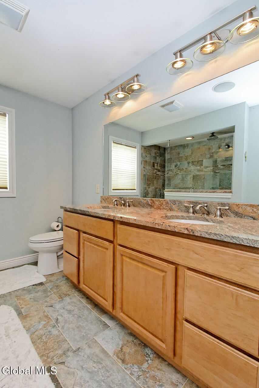 24 Dean Thomas Way Queensbury NY 12804