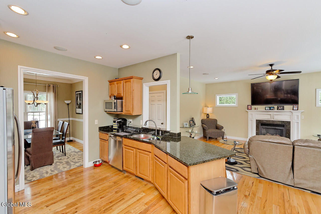 24 Dean Thomas Way Queensbury NY 12804