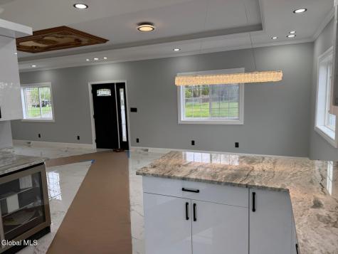 81 Morris Road Schenectady NY 12304