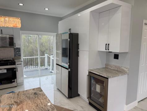 81 Morris Road Schenectady NY 12304