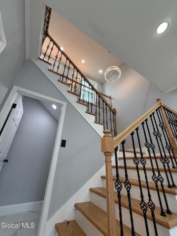 81 Morris Road Schenectady NY 12304