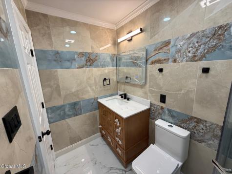 81 Morris Road Schenectady NY 12304