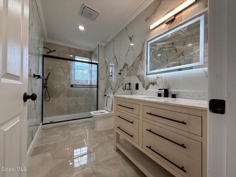 81 Morris Road Schenectady NY 12304